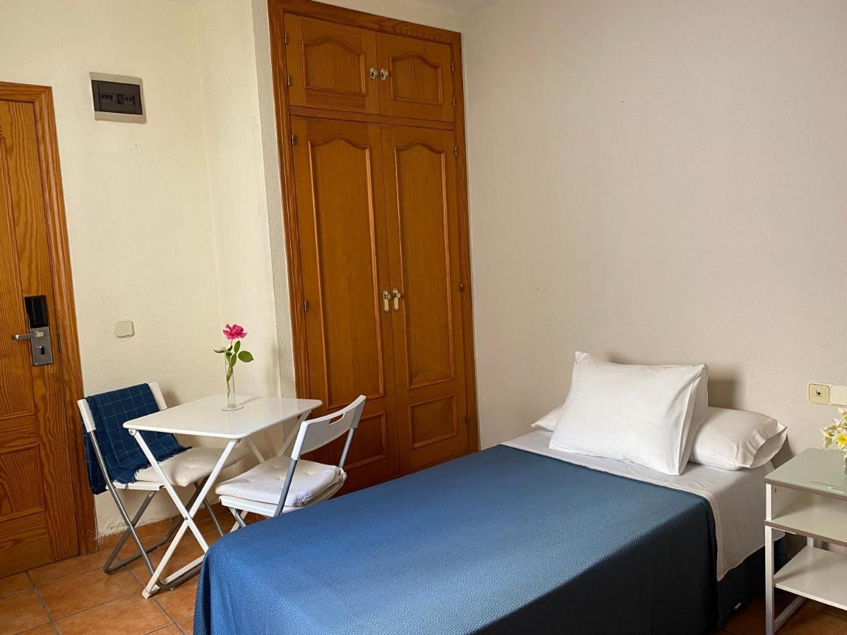 Hostal Moscatel Málaga Extérieur photo